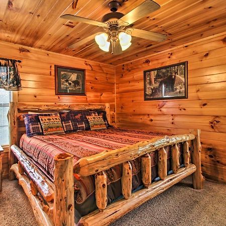 Expansive Gatlinburg Cabin Hot Tub, Deck And Grill! Ngoại thất bức ảnh