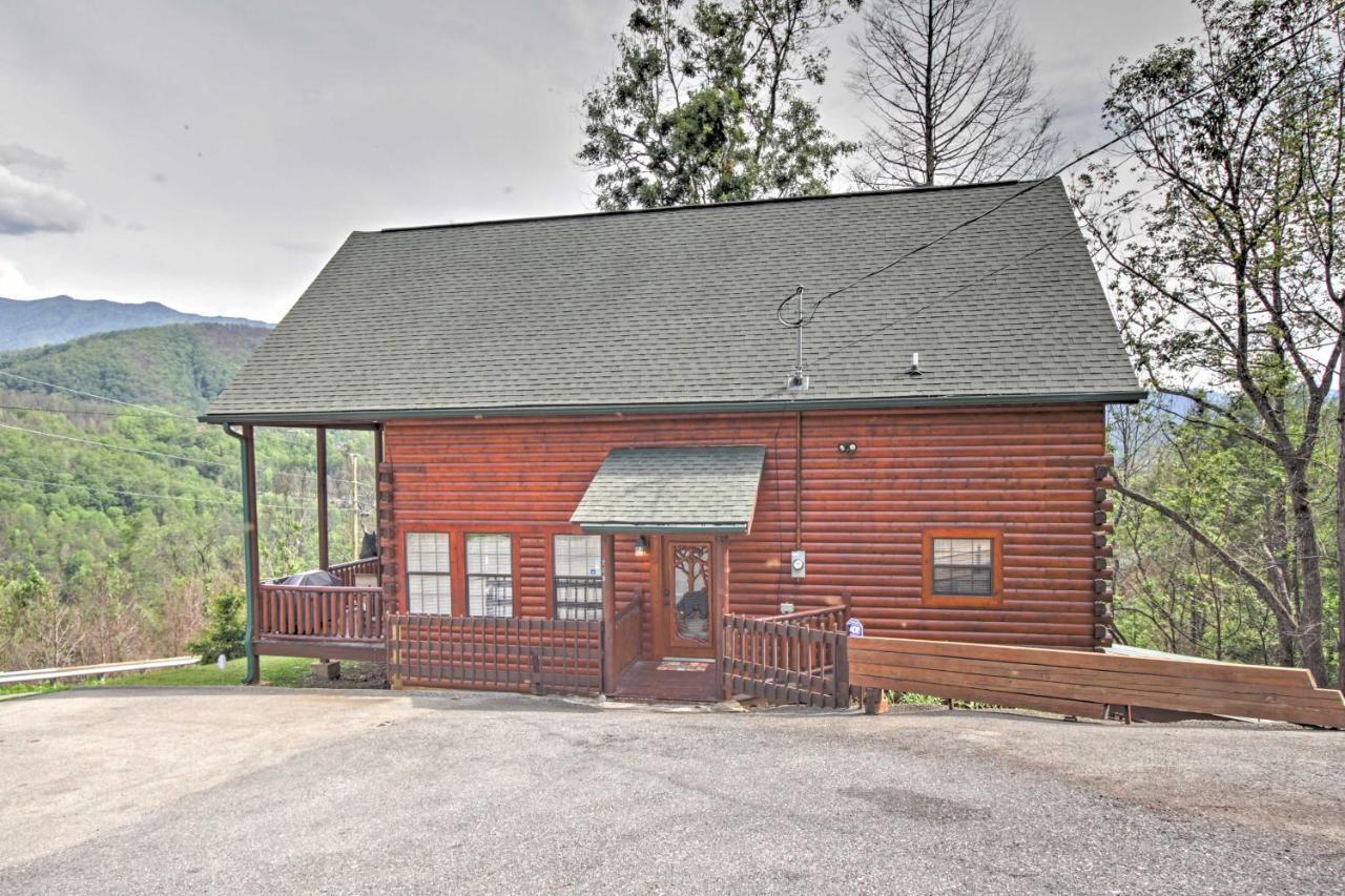 Expansive Gatlinburg Cabin Hot Tub, Deck And Grill! Ngoại thất bức ảnh